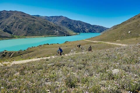 Cromwell : tour di un giorno alla scoperta del lago Dunstan in eBike con navetta