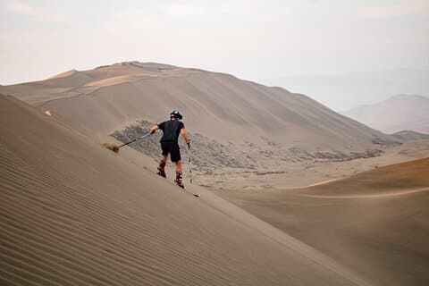 Privat ørkenskiopplevelse i Lima – 4x4 til beskyttede sanddyner