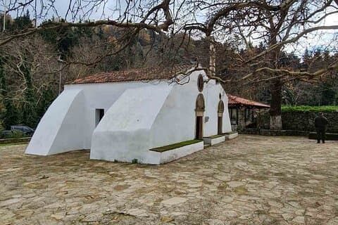 Tour Privado 4 Aldeias Tradicionais em Chania e Explore Lago Agia