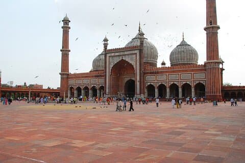 3-Days Spiritual Tour of Varanasi-Ganges Including Train Tickets