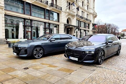 First class Warsaw Airport Transfer (WAW)