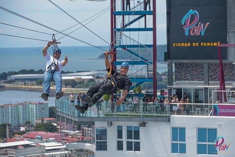 Zipline en la Ciudad de Panamá.