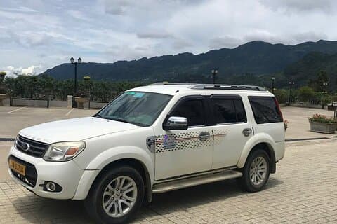 Sapa til Ha Noi med privatbil
