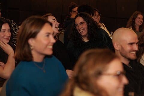 Fredag Funnies Engelsk Komedie Showcase GRATIS SKUD