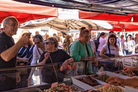 Markttour, Kochkurs und Mittagessen in Catania