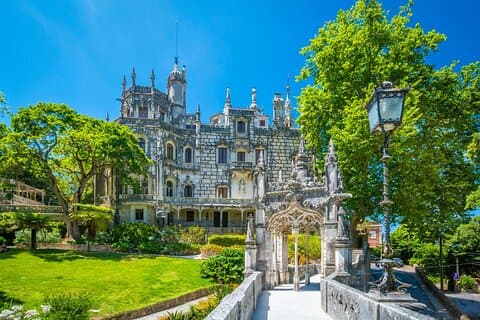 Fra Lissabon : Sintra & Regaleira med billetter - Small Group Tour