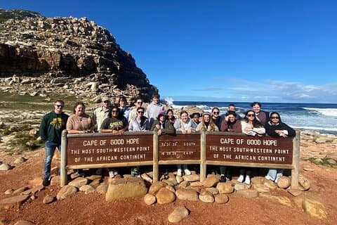 Private Table Mountain, Cape Point and Wine Tasting Tour