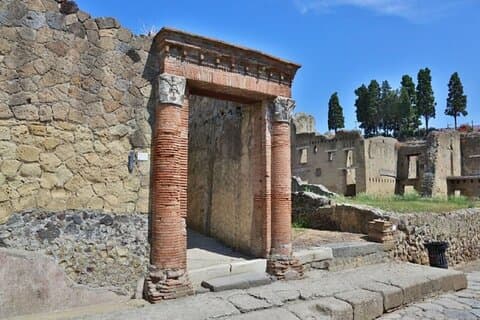 Private Herculaneum Ruins Tour & Royal Palace Cooking Class