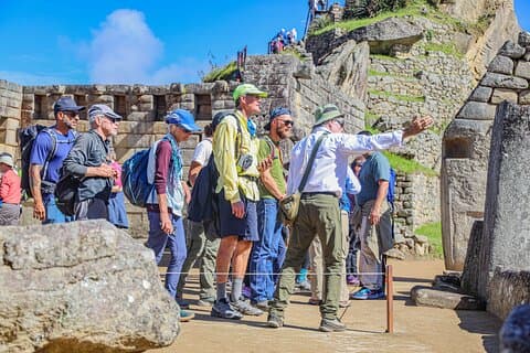 Billett til Machu Picchu tur og retur buss med turistguide