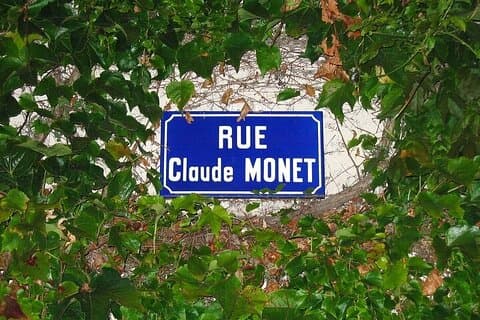Transfer privato andata e ritorno da Parigi a Giverny in berlina o furgone