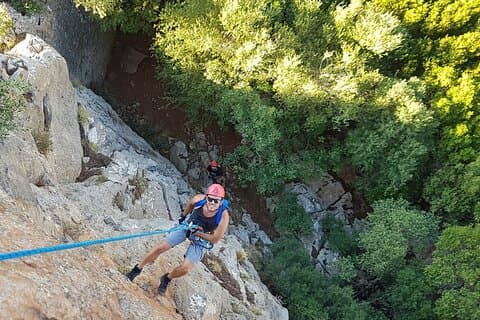 Visite en rappel du canyon de Gutturu Xeu