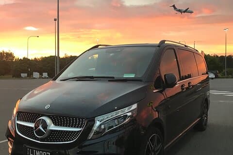 Transfer privato da Noosa a Brisbane Airport per 1 a 5 Persone