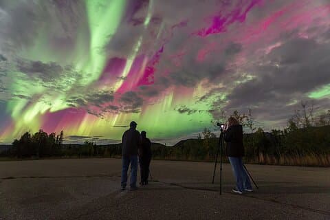 Northern Lights Lodge & Chase Tour from Fairbanks