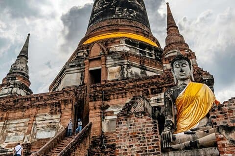 Visite du temple et du bateau depuis la gare routière