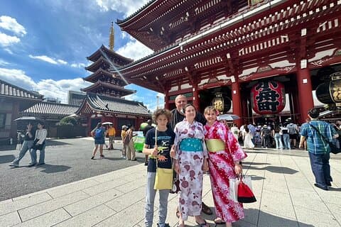 Asakusa Kimono & Theeceremonie Privé Culturele Tour door Lokale Gids