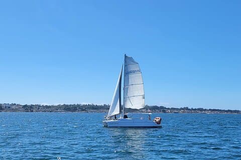 Katamaran sejltur i Monterey