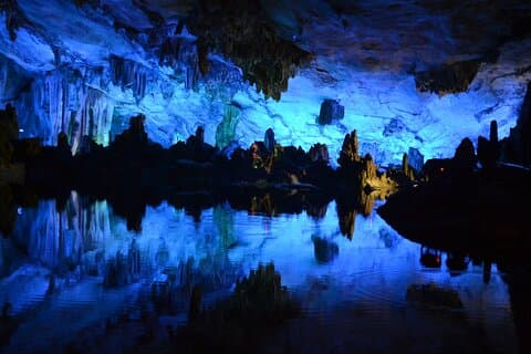 Tour de un día de Guilin a Yangshuo Crucero por el río Li y cueva de la flauta de cañas