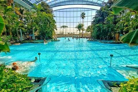 Therme Bucarest Entrada Pass – Spa y Piscinas Acceso