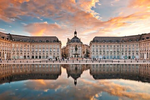Tour guidato privato a piedi e degustazione di Bordeaux