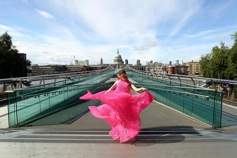 Fantastiske øjeblikke på Millennium Bridge