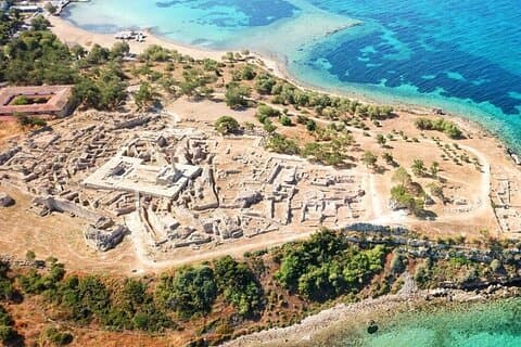 Discover Ancient Aegina with a guided tour of Sanctuary of Kolona