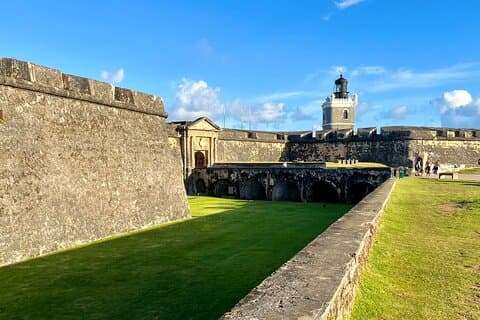 Walking Tour Old San Juan and Free Local Coffee