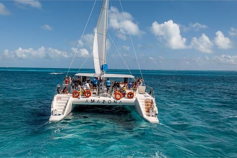 Isla Mujeres Catamarano da playa del carmen Open Bar Beach Club
