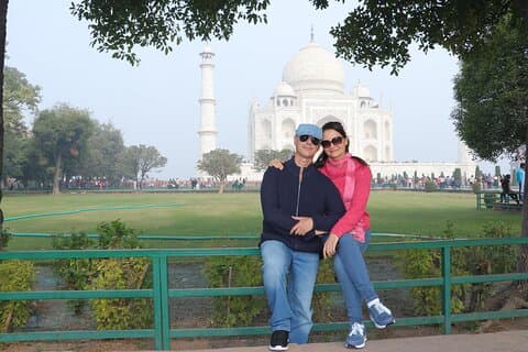 Private 2-Day Delhi & Agra Tour: Taj Mahal Sunrise & Agra Fort