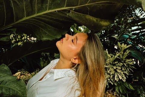 Photo Shoot in Chicago’s Urban Jungle Garden