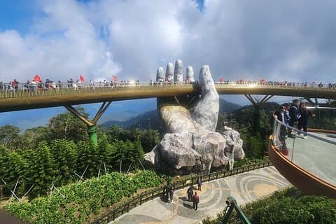 GOLDEN BRIDGE - De manhã cedo para evitar multidões e tirar boas fotos
