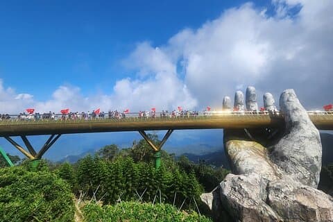 Landutflykt till GOLDEN BRIDGE & BA NA HILL från TIEN SA eller CHAN MAY Port
