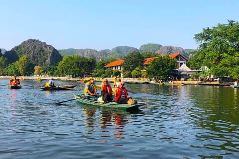 Excursion privée de luxe d'une journée: Hoa Lu, Tam Coc & Mua Grottes de Hanoi
