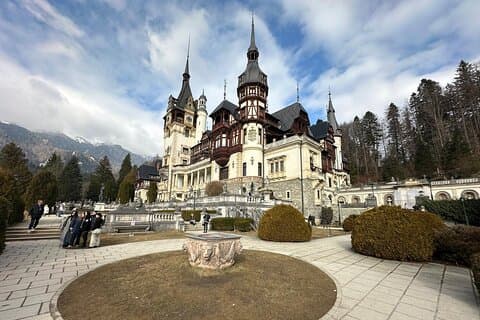Private Day Trip from Bucharest: Dracula’s Castle, Peles & Brasov