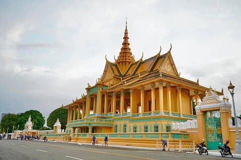 From Sihanoukville: Phnom Penh Day Trip for Cruise Ship Guests