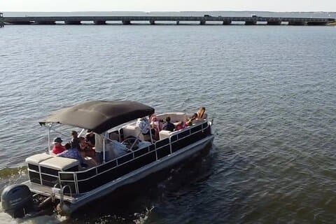 4 hour - 16 Person Pontoon Rental in Nags Head