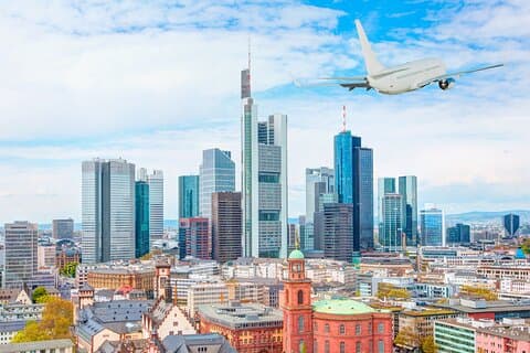 Privater Transfer von Amsterdam nach Frankfurt, 2h Sightseeing Stop