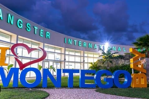 Private Airport Transfer in Montego Bay