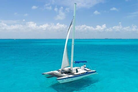 Tour Isla Mujeres Premium en Catamarán Privado