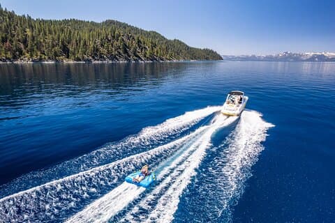 Alquiler de barco privado de 6 horas en Lake Tahoe con capitán