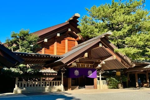 Guided Tour of Historic Atsuta Shrine and Sword Museum