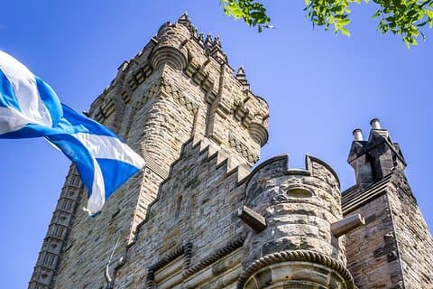 El tour privado de William Wallace en un taxi negro desde Edimburgo