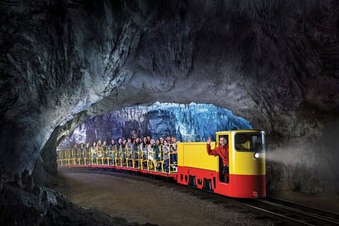 Fra Koper Postojna Cave og Ljubljana Day Tour