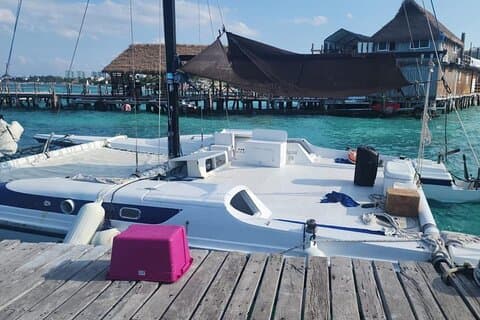 Private Catamaran Tour to Isla Mujeres