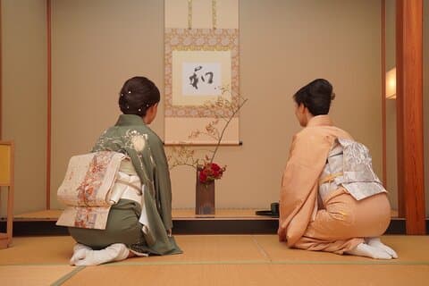 日本のいけばな芸術の習慣、茶道や着物の歓迎