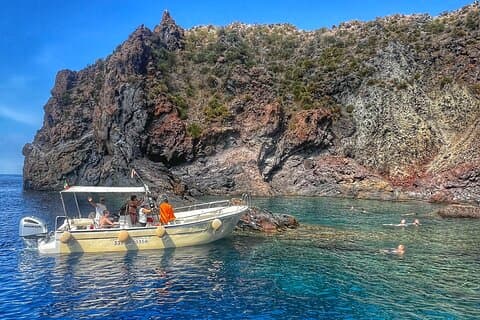 Private boat tour Lipari and Vulcano