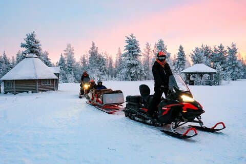 Safari en moto de nieve en Rovaniemi