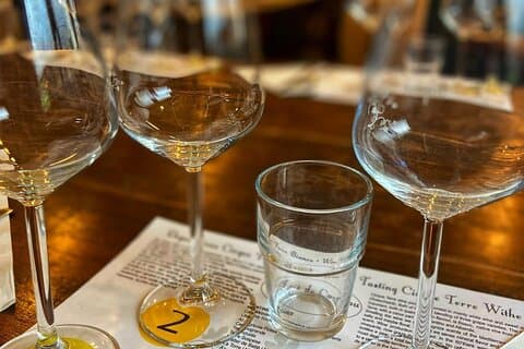 Cinque terre wine tour and tasting with the sommelier in Manarola