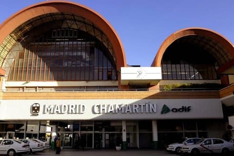 Privat transport til Chamartin Station med hotelafhentning