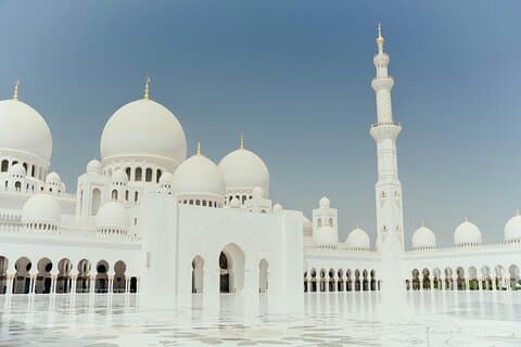 Dubai To Abu Dhabi: Grand Mosque, Emirates Palace & 8 more places