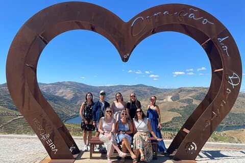 Porto : Douro Valley, 2 vinregioner, Sommelier, båttur og lunsj